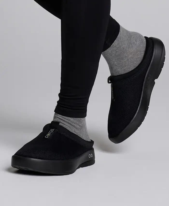 Oofos Slippers
